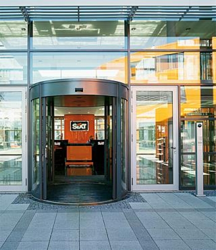 www_086_Sixt_Garden_Office_Pullach_02501